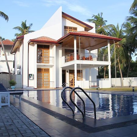 Bluewater Beach Resort ตรินโคมาลี ภายนอก รูปภาพ